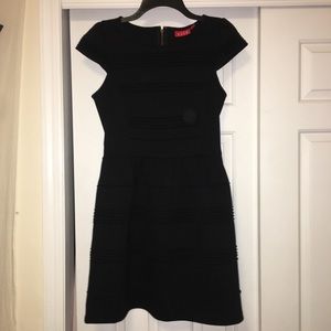 Elle Black Cap Sleeve Formal Dress